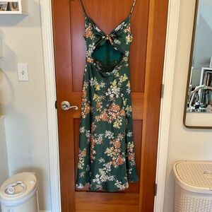 Petal & Pup Green Floral Cutout Midi Dress Size US 4